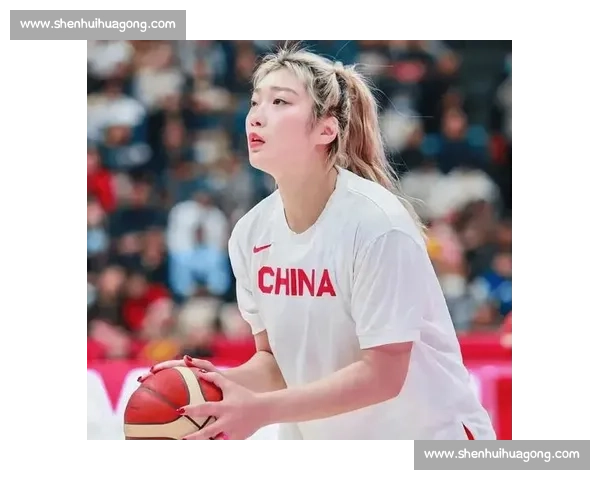 宫鲁鸣确认李梦因膝伤无缘亚洲杯 中国女篮锋线核心缺阵